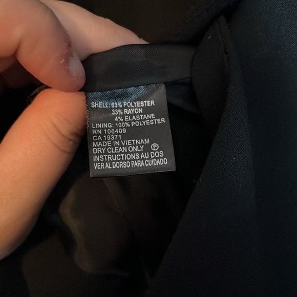 2 Buttoned Black Blazer jacket - Picture 5 of 6